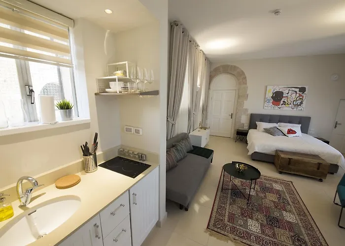Studio Apartment